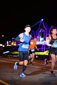 BIB: 40268, 4160
                            <button type="button" onclick="openModal(22861663)" class="btn btn-primary btn-sm float-right btn-popup" data-toggle="modal" data-target=".modal-high-quality">
                        <i class="fas fa-shopping-cart"></i> Add to Cart
                    </button>
                                            <button type="button" onclick="isThisMe(22861663, true)" class="btn btn-success btn-sm float-right btn-popup btn-isme hidden" data-toggle="tooltip" data-placement="bottom" title="นี่คือรูปของคุณใช่ไหม คลิกที่นี่เพื่อเอาเข้าอัลบั้ม">
                        <i class="fas fa-plus"></i> Add to album
                    </button>
                    <button type="button" onclick="isThisMe(22861663, false)" class="btn btn-warning btn-sm float-right btn-popup btn-isnotme hidden">
                        <i class="fas fa-ban"></i> Remove from album
                    </button>